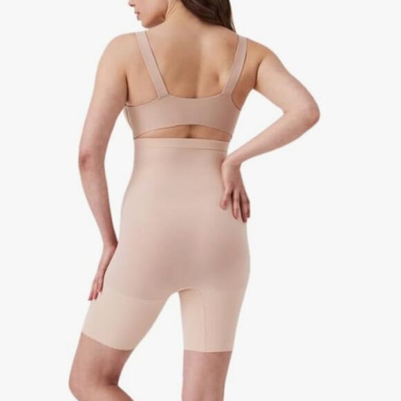NEW Spanx Higher Power Extended Length High Waisted Power Panty Mid Thigh Short - Picture 11 of 15